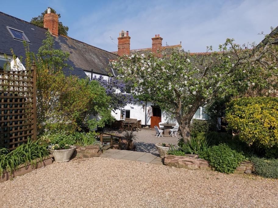 Steps Farmhouse B&B Minehead Exterior foto